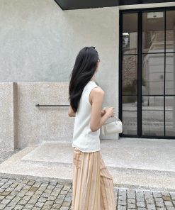 Lightweight Striped Casual Pants for Summer in Orange and Pink with Elastic Waist - Trendy Leisure Wear for Relaxed Days