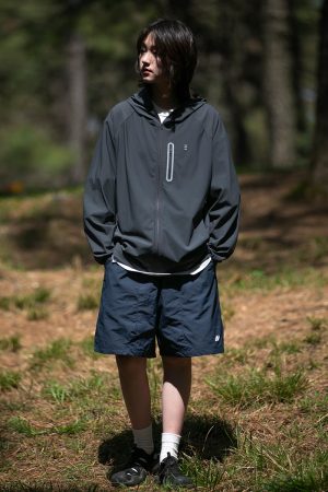 Lightweight UV Protection Jacket for Men and Women - Breathable Outdoor Cooling Coat, Loose-Fitting Summer Sun Protection Gear