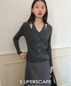Lightweight V-Neck Faux Two-Piece Wool Knitted Cardigan for Commuting - Stylish and Machine Washable, Perfect for Y2K Fashion