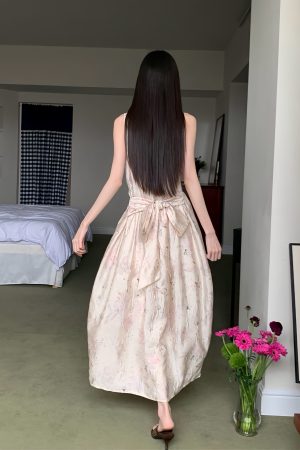 Linen Floral Bud V-Neck Tie Dress - Wrinkled Print Spring Fashion for 90s and Y2K Inspired Styles