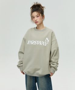 Little Heart Crew Neck Pullover Sweatshirt - Hoodless Loose Fleece Top for Couples - Spring Autumn Style, Casual Fashion