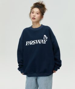 Little Heart Crew Neck Pullover Sweatshirt - Hoodless Loose Fleece Top for Couples - Spring Autumn Style, Casual Fashion