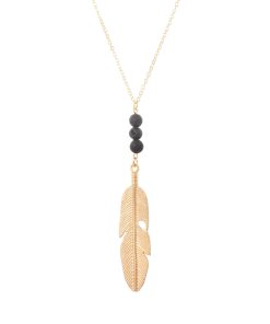 Long Arrow Pendant Necklace for Women - Fashionable Volcanic Stone Jewelry, Versatile European and American Style Accessories