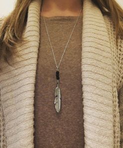 Long Arrow Pendant Necklace for Women - Fashionable Volcanic Stone Jewelry, Versatile European and American Style Accessories