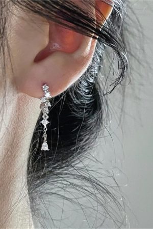 Long Tassel Shiny Earrings for Women - Unique Design, Light Luxury Ear Accessories, High-End Feel, Statement Studs