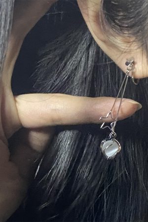 Long Tassel Star Cat's Eye Stone Earrings - Unique Light Luxury High-End Ear Pendants for Chic Style