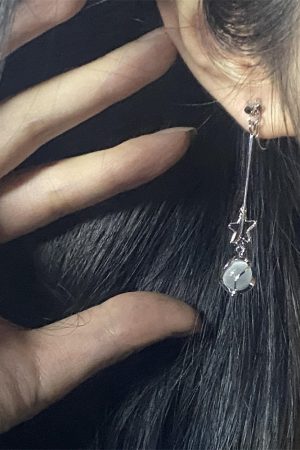 Long Tassel Star Cat's Eye Stone Earrings - Unique Light Luxury High-End Ear Pendants for Chic Style