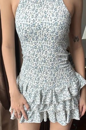 Looks Party, Teen Fashion Outfits - Cottagecore Floral Ruffled Mini Dress
