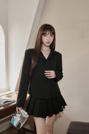 Loose Fit Black Navy Collar Suit Jacket - Japanese College Style Slimming Outerwear for Women