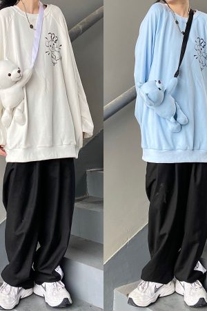 Loose Fit Curry Bear Crewneck Pullover Sweatshirt - Versatile Japanese Korean Street Style for Couples and Casual Wear