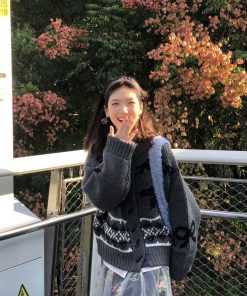 Loose Fit Gray Knitted Cardigan Sweater Coat with Horn Buttons for Women - Casual Pumpkin/Wild Daydream Style