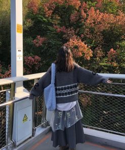 Loose Fit Gray Knitted Cardigan Sweater Coat with Horn Buttons for Women - Casual Pumpkin/Wild Daydream Style