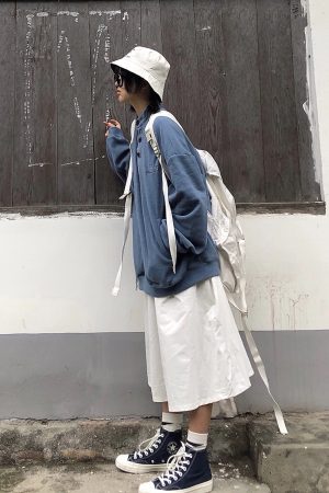 Loose High Neck Fleece Pullover Sweater in Retro Japanese Style - Warm Thickened Casual Top for Cozy 90s Fashion