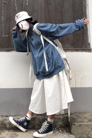 Loose High Neck Fleece Pullover Sweater in Retro Japanese Style - Warm Thickened Casual Top for Cozy 90s Fashion