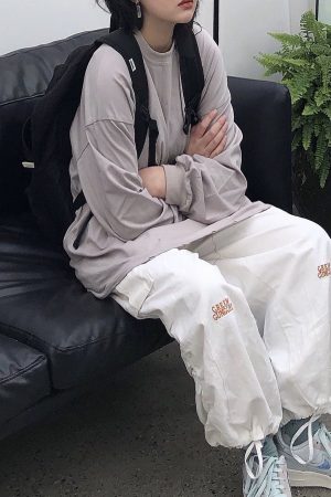 Loose Japanese Style Tapered Cargo Pants with Pleats and Embroidery - Unisex Versatile Streetwear Lantern Pants