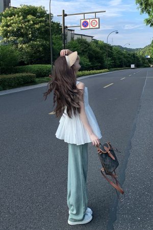 Loose Sleeveless White Camisole Top for Women - Sweet Temperament Design, Summer 2025 Style, Perfect for 90s and Y2K Fashion