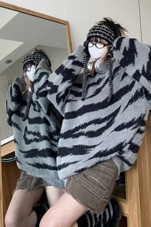 Loose Striped Wool Sweater for Women in Seahorse Design - Trendy Japanese and Korean Knitwear, Perfect for Y2K and 90s Style Fashion.