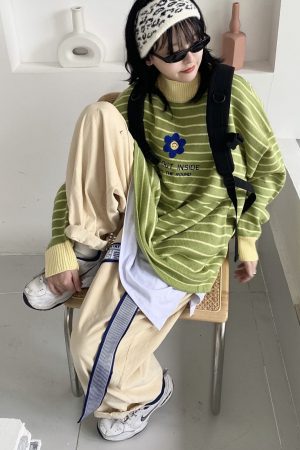 Loose Thick Striped Knitted Sweater with Embroidery - Round Neck, Unisex, Japanese and Korean Style, Autumn Winter Fashion