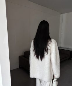 Loose Thick Wool Coat with Leather and Fur, Three-Button V-Neck, Practical Autumn & Winter Wear, Australian Wool