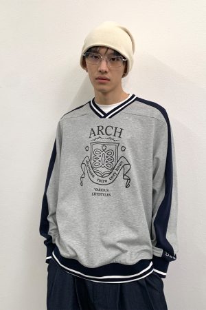 Loose V-Neck Quick-Dry Breathable Men's Long Sleeve T-Shirt - Stylish Casual Top for 90s and Y2K Fashion Enthusiasts