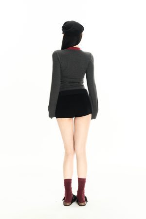 Low-Waist Casual Women's Knitted Shorts - Slim Fit Slimming Hot Pants for Autumn - Versatile Everyday Wear