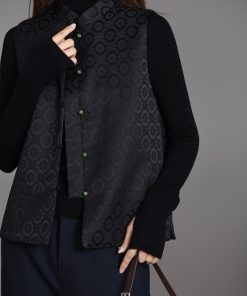 Luxury Chinese Style Embroidered Jacquard Sleeveless Stand Collar Vest Coat - Thick Silk Wool Padded Outerwear for Elegant Layering