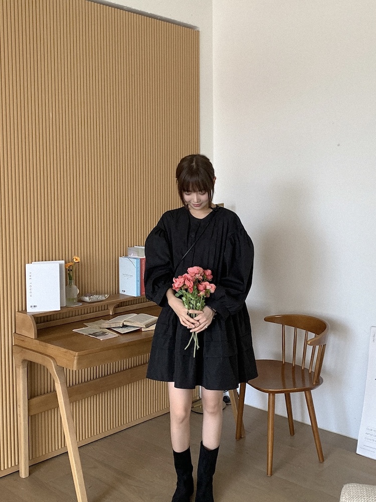 Luxury Dark Pleated Button Cake Dress - Elegant Korean Style Party Dress for Chic Evening Looks Luxury Dark Pleated Button Cake Dress - Elegant Korean Style Party Dress for Chic Evening Looks