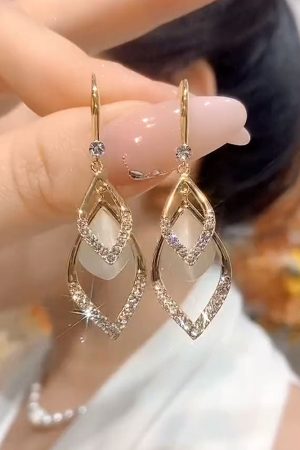 Luxury Diamond-Shaped Zircon Drop Earrings with Pure Silver Pins - Versatile Fashionable Design for a Slimmer Face Look