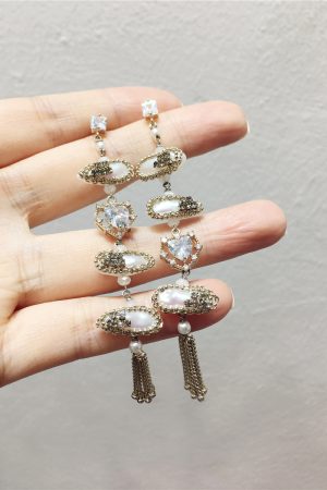 Luxury Handmade Baroque Pearl Tassel Earrings with Diamond-Inlaid Heart-Shaped Chain - Elegant Statement Jewelry