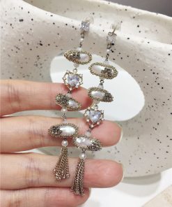 Luxury Handmade Baroque Pearl Tassel Earrings with Diamond-Inlaid Heart-Shaped Chain - Elegant Statement Jewelry