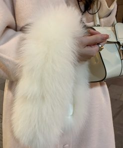 Luxury Off-White Fox Fur Collar with Magnetic Buckle - Chic Faux Fur Accessory for Elevated Style