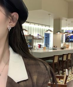 Luxury Snake-Shaped Earrings for Women - Unique and Trendy Statement Jewelry