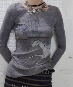 Mall Outfit Inspo, Korean College Outfits Casual - Y2K White Horse Ribbed Top