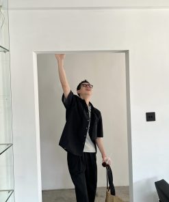 Men's Black Washed Cotton Short Sleeve Shirt - Breathable Summer Jacket with Wrinkled Texture, Casual American Style