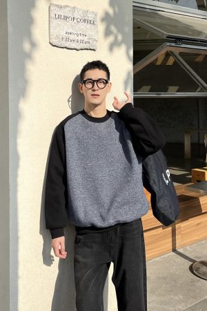 Men's Casual Fleece Lined Spliced Raglan Sleeve Sweatshirt - Thick Loose Fit for Autumn and Winter Fashion