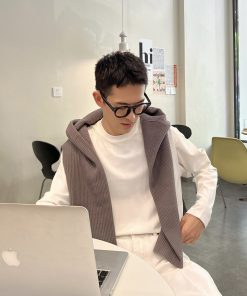 Men's Casual Minimalist White Long Sleeve T-Shirt - Round Neck Basic Layering Pullover for Autumn Winter Fashion