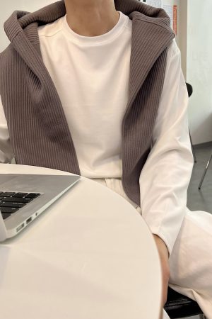 Men's Casual Minimalist White Long Sleeve T-Shirt - Round Neck Basic Layering Pullover for Autumn Winter Fashion