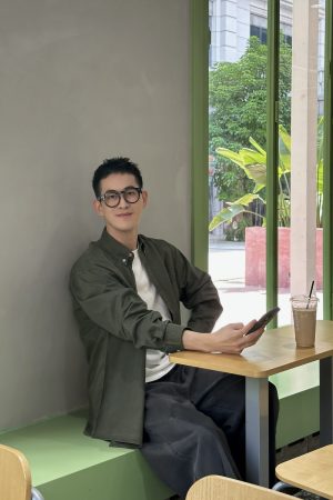 Men's Japanese Retro Work Shirt - Versatile Lapel Jacket in Pure Cotton for Autumn Style