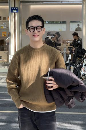Men's Korean Style High-Quality Knitted Round Neck Sweater - Warm Autumn Winter Layering Essential