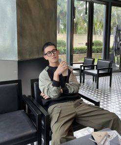 Men's Minimalist Japanese Style Color Block Pullover Sweatshirt - Loose Casual Round Neck Top for Autumn Winter Fashion