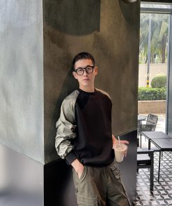 Men's Minimalist Japanese Style Color Block Pullover Sweatshirt - Loose Casual Round Neck Top for Autumn Winter Fashion