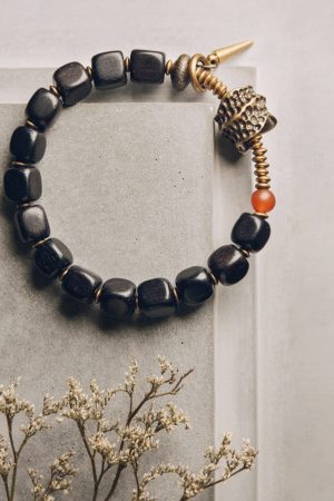 Men's Retro Ebony Bead Single Circle Bracelet - Trendy Niche Design for Couples, Unique Personality Accessory