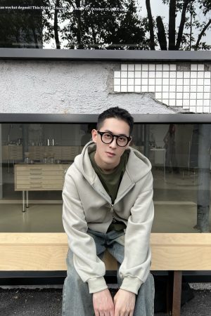 Men's Retro Loose Zip-Up Hoodie - American Style Basic Solid Color Jacket for Casual Wear, Y2K Fashion Essential