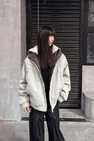 Men's Thickened Fleece Python Coat - Winter Mountain Jacket with Snake Design, Niche Style, Perfect for Outdoor Adventures