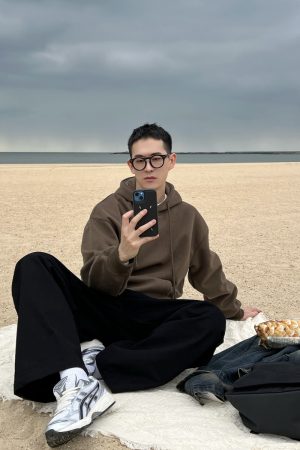 Men's Vintage Dark Hooded Sweatshirt - Casual Loose Fit Jacket for Autumn & Winter, Retro American Style, Cozy Layering Essential