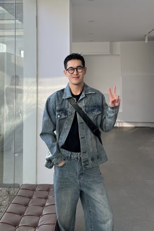Men's Vintage Washed Blue Denim Jacket - Casual Loose Fit, Versatile American Style for Spring and Autumn