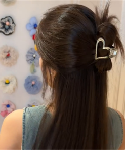 Metal Heart Hairpin Half-Tie Hair Clip for Women - Small Claw Shark Clip for Thin Hair - Elegant Back of Head Accessory