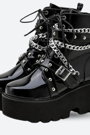Mia 3, Girl Styles Outfit - Patent Leather Boots