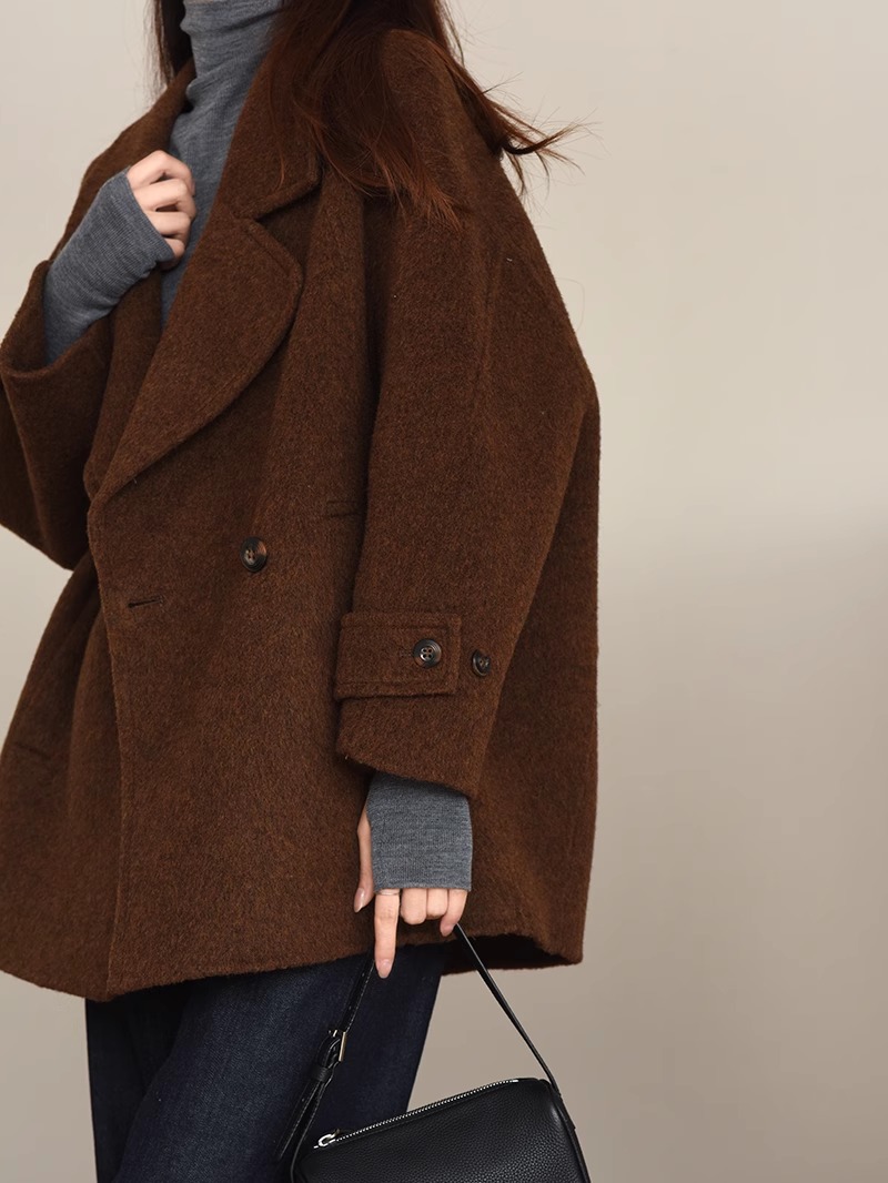 Mid-Length Double-Faced Wool Coat with Suit Collar - Yak Wool, Mulberry Silk, Australian Wool, Straight Loose Fit, Luxe Outerwear Mid-Length Double-Faced Wool Coat with Suit Collar - Yak Wool, Mulberry Silk, Australian Wool, Straight Loose Fit, Luxe Outerwear