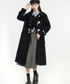 Mid-Length Hooded Black Woolen Coat with Horn Buttons - 2025 Spring College Style Outerwear